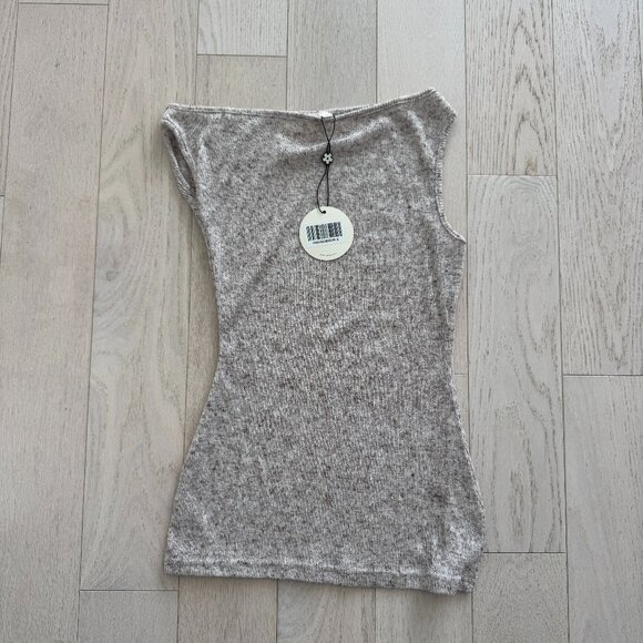 VRG GRL - Kemi Knit off shoulder Top Oatmeal - Picture 2 of 4